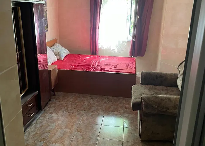 At The Seaside * 敖德萨